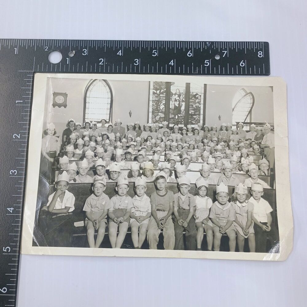 Vintage Group Portrait Snapshot Photograph Children School Church Hats